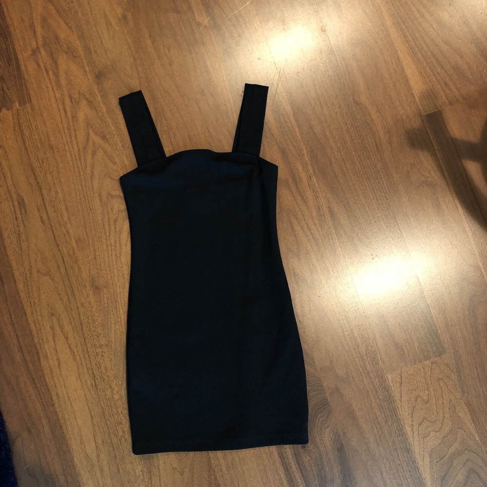 Square neck body con dress
